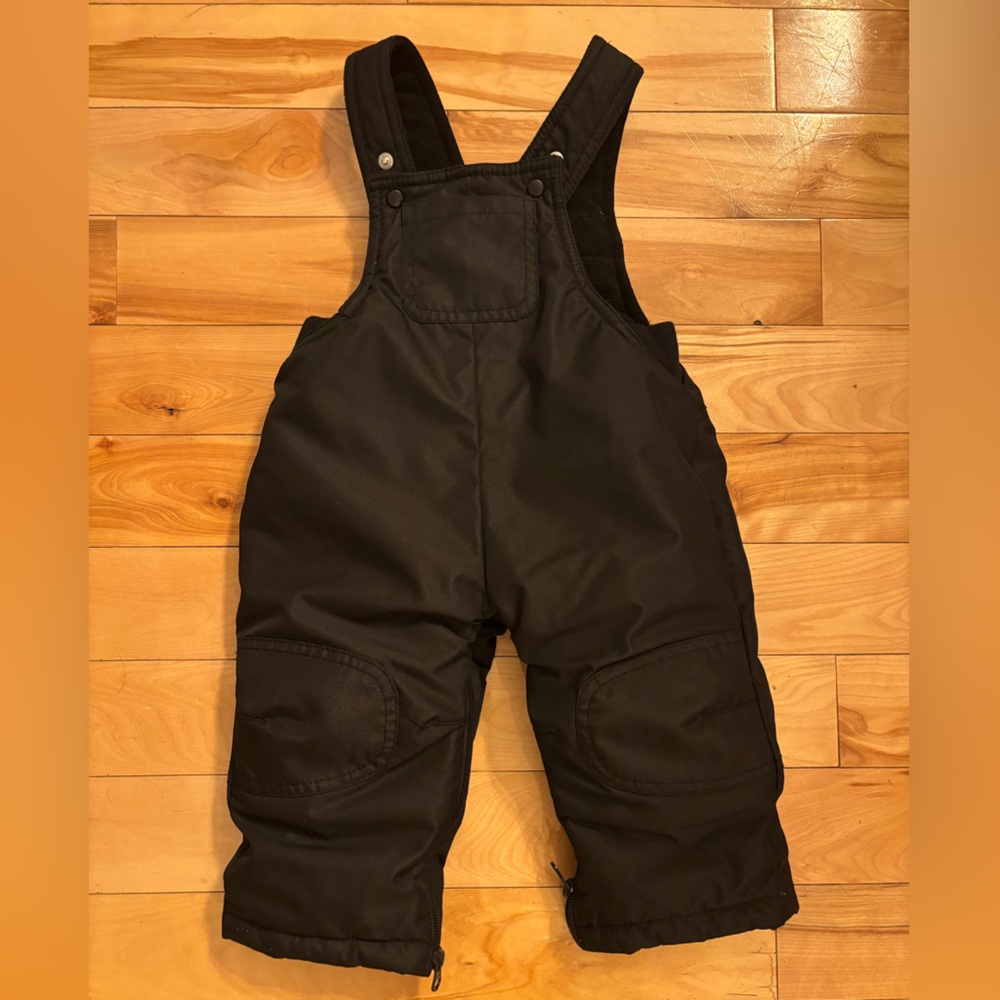 Disney Baby Black Snow Bib